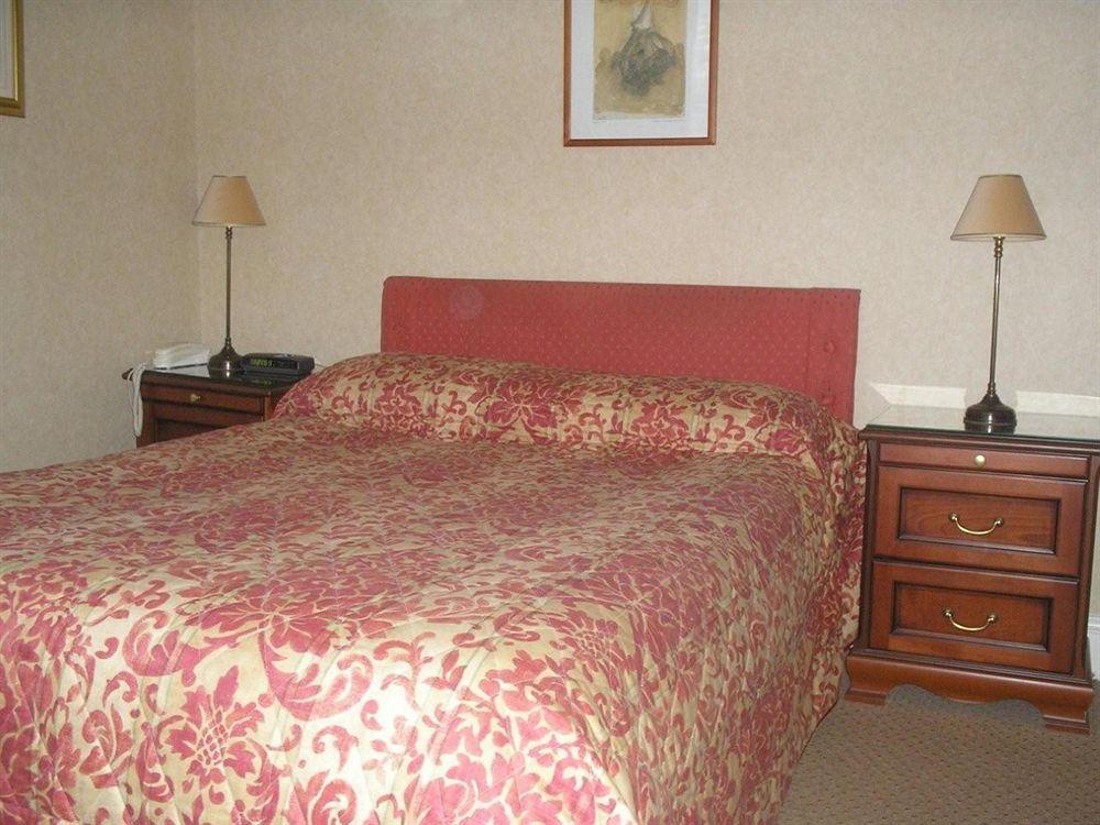 Cheshire Hospitality Ltd T\/A Lennox Lea Studios & Apartments Sale Ngoại thất bức ảnh