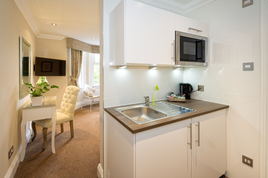 Cheshire Hospitality Ltd T\/A Lennox Lea Studios & Apartments Sale Ngoại thất bức ảnh