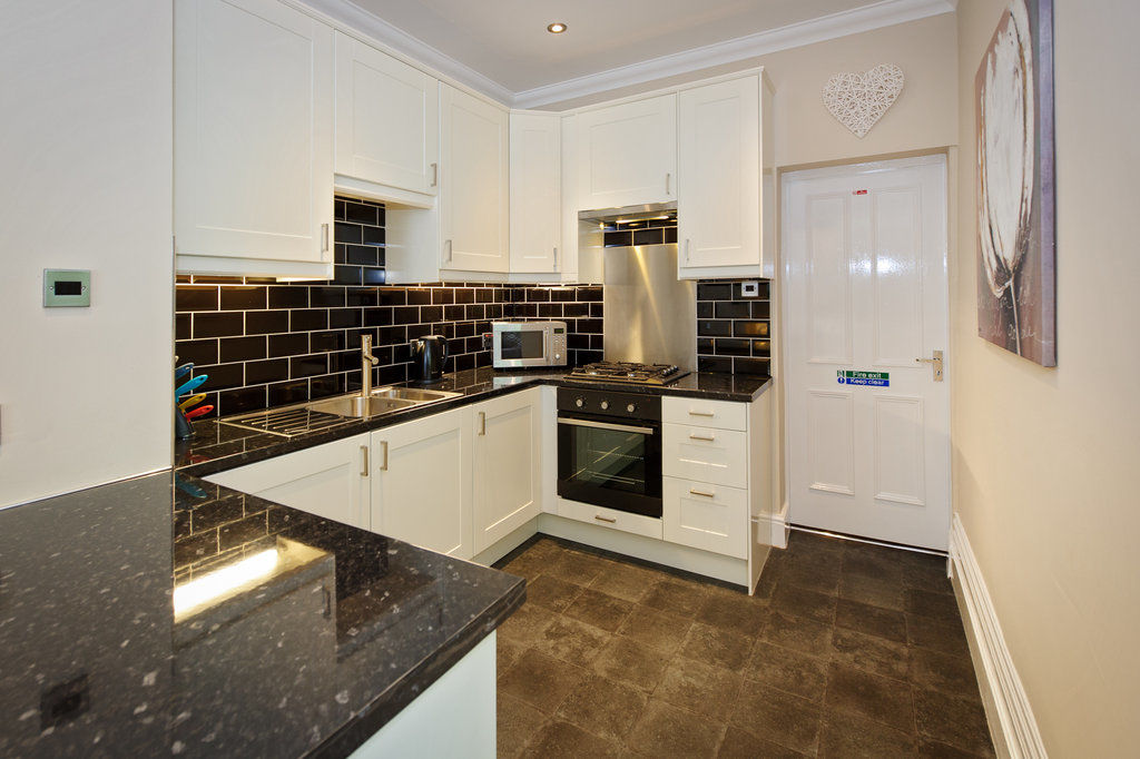 Cheshire Hospitality Ltd T\/A Lennox Lea Studios & Apartments Sale Ngoại thất bức ảnh