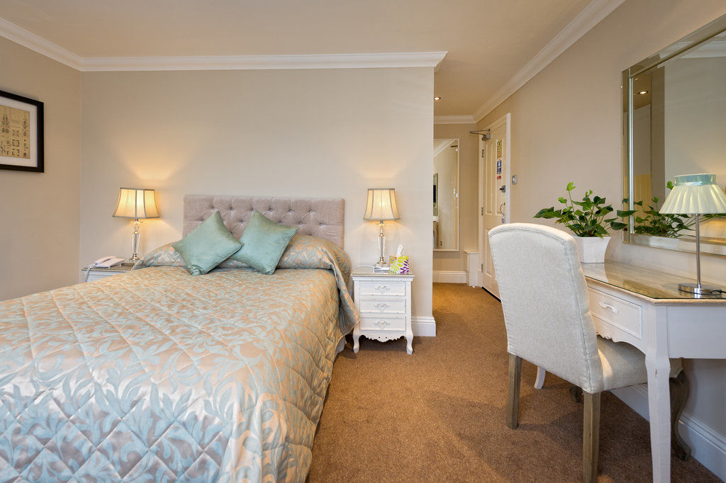 Cheshire Hospitality Ltd T\/A Lennox Lea Studios & Apartments Sale Ngoại thất bức ảnh