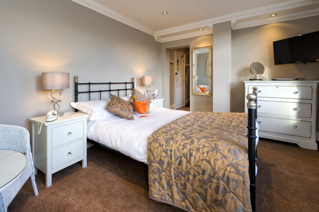 Cheshire Hospitality Ltd T\/A Lennox Lea Studios & Apartments Sale Ngoại thất bức ảnh